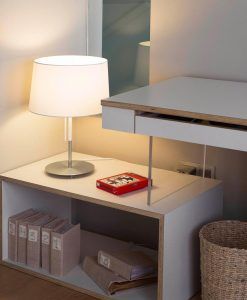 Lámpara de mesa blanca VOLTA ambiente