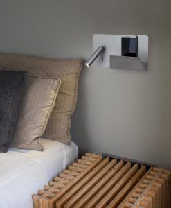 Aplique gris derecha SUAU USB ambiente