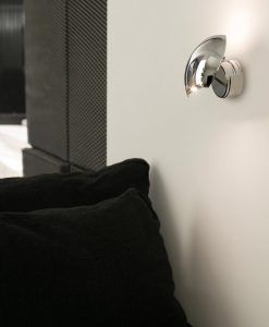Aplique LED orientable SWING cromo ambiente