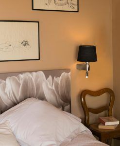 Aplique negro con lector LED ROOM ambiente