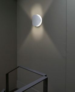 Lámpara aplique blanca grande OVO detalle 2