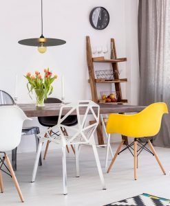 Lámpara colgante minimalista negra PLAT ambiente