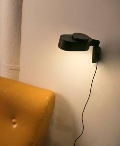Aplique negro regulable en el eje INVITING LED ambiente