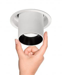 Detalle empotrable foco LED blanco GARDA