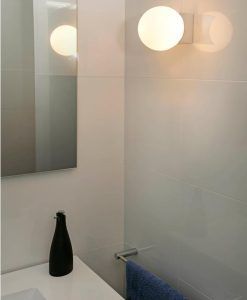 Aplique luz uniforme cromo para baño LAGO ambiente