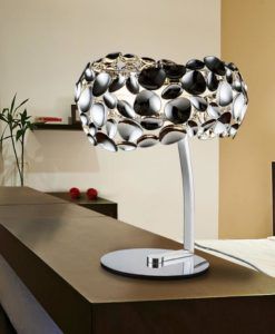 Lámpara de mesa cromo NARISA G9 ambiente