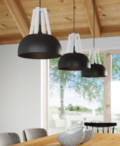 Lámpara madera blanca y negra CASCO ambiente