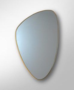 Espejo oro triangular ORIO 84 cm x 55 cm detalles