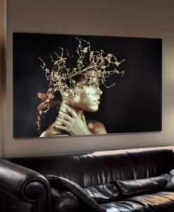 Fotografía impresa MUJER DORADA 150 cm x 100 cm ambiente
