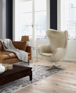 Sillón tapizado antelina giratorio beige EGG ambiente